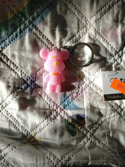 Llavero de oso rosado con textura - miniatura 1