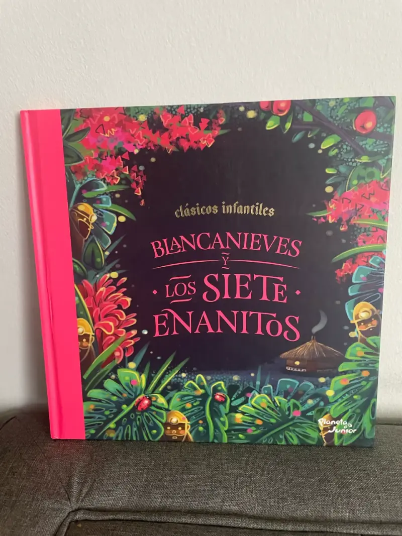 Libro infantil Blancanieves y los siete enanitos