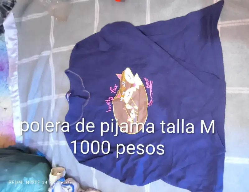Polerón sin mangas negro con capucha - 2