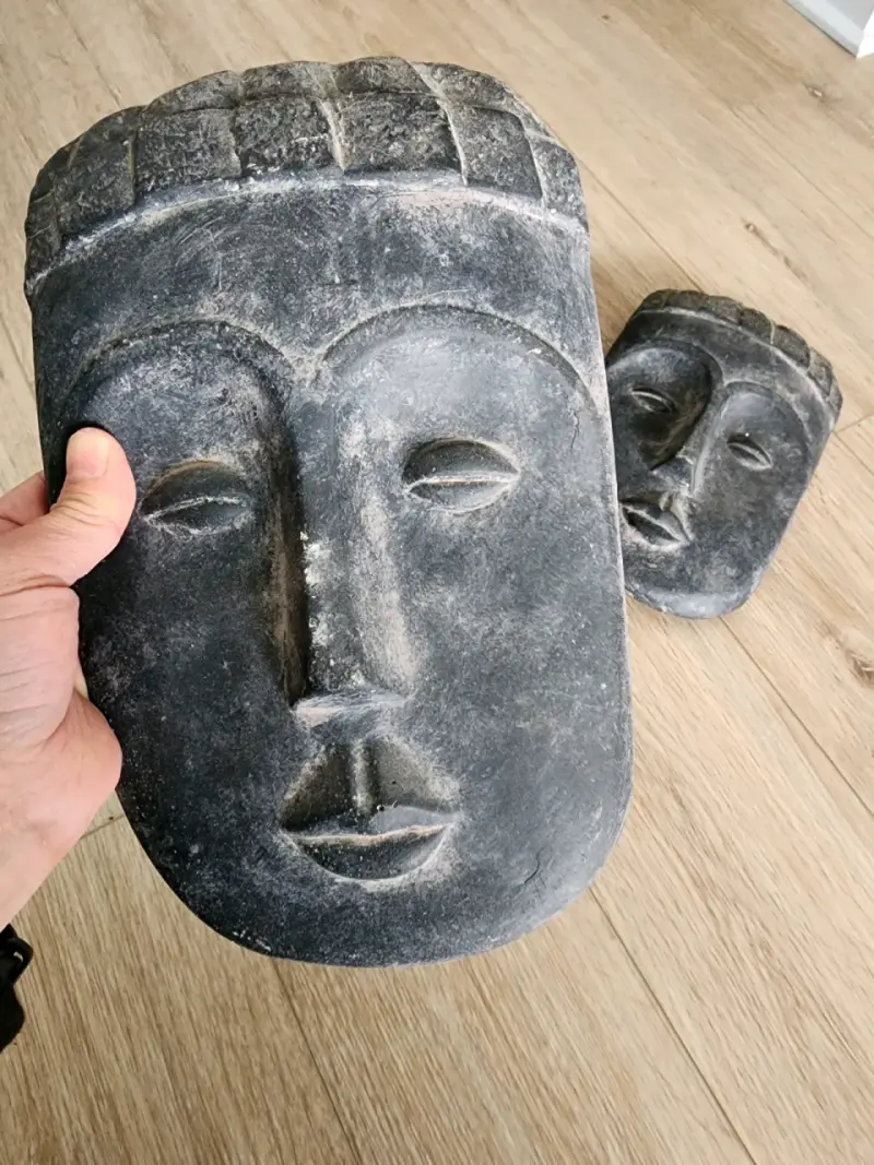 Máscaras decorativas de piedra tallada - 2