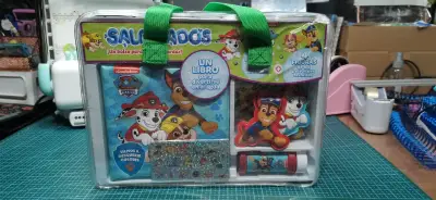 Set de actividades Paw Patrol con libro y figuras - miniatura 1