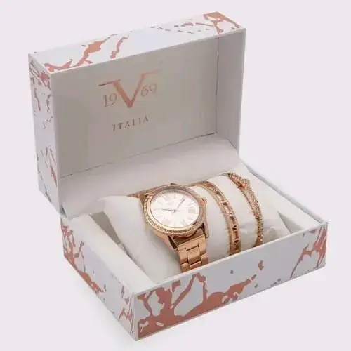 Reloj dorado con correa metálica - 3