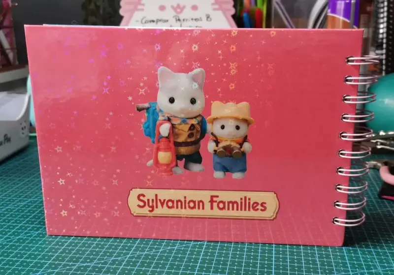 Libro para pintar Sylvanian Families - 4
