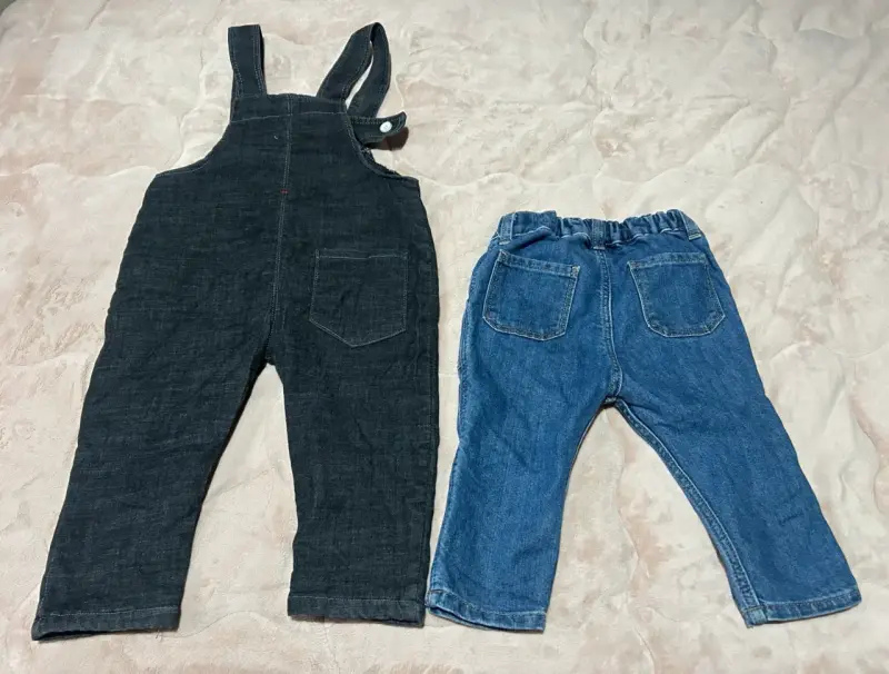 Conjunto de jardineras y pantalones para bebé - 4