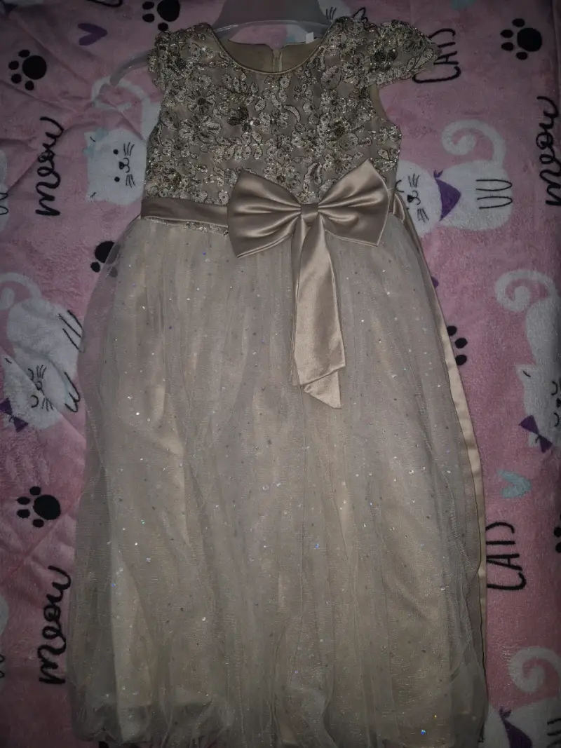 Vestido de fiesta infantil con encaje y lazo - 1