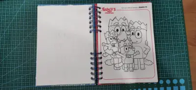 Libro para pintar Bluey - miniatura 2