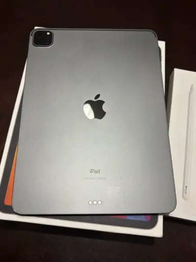 iPad pro gen 2 con Apple Pencil en caja original - miniatura 2