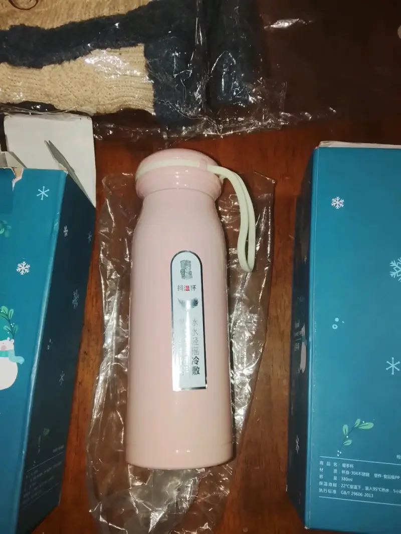Termo rosa con tapa hermética 380ml