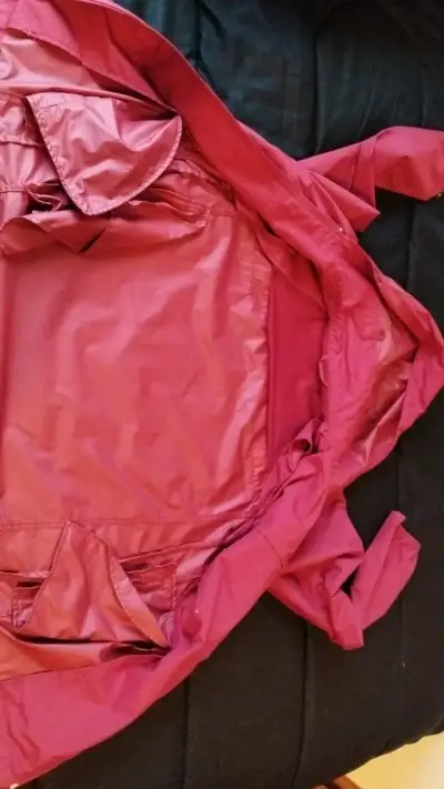 Chaqueta impermeable roja GAP - miniatura 4