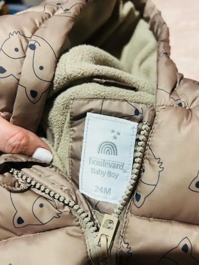 Chaqueta de bebé con capucha y diseño de zorros - 3