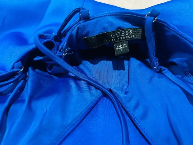 Vestido azul con tirantes cruzados - 3