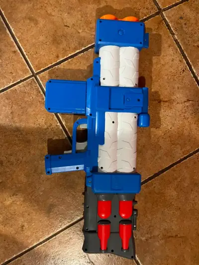 lanzador de dardos nerf x roblox automatico - miniatura 1
