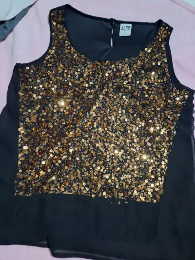 Blusa de tirantes con estampado floral - miniatura 3