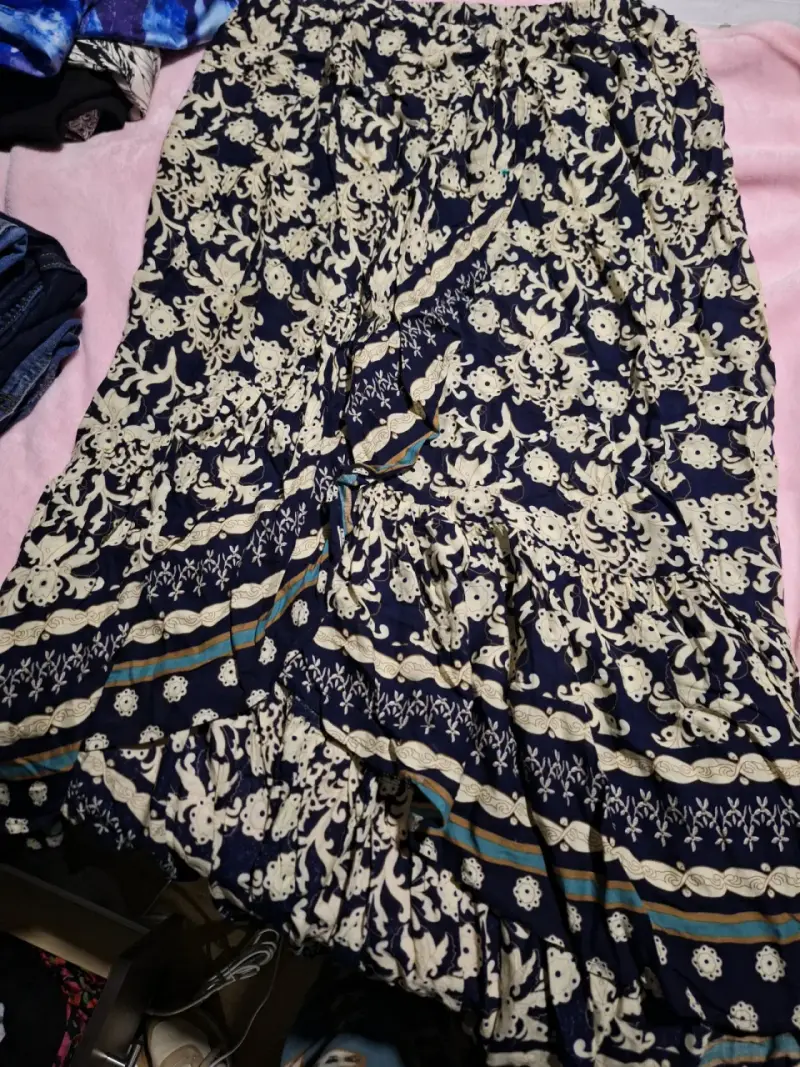 Vestido bicolor con cierre frontal - 4