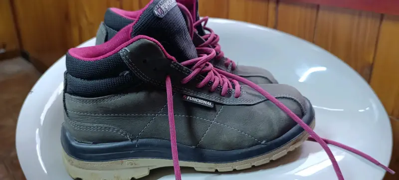 Botas de seguridad funcionales grises y rosadas - 3