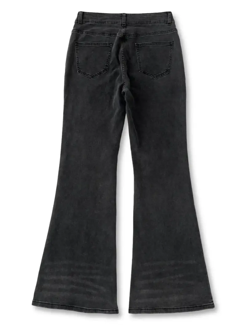 Jeans acampanados negros de moda - 2