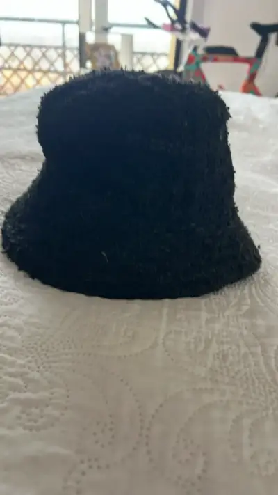 Sombrero bucket negro de lana - miniatura 1