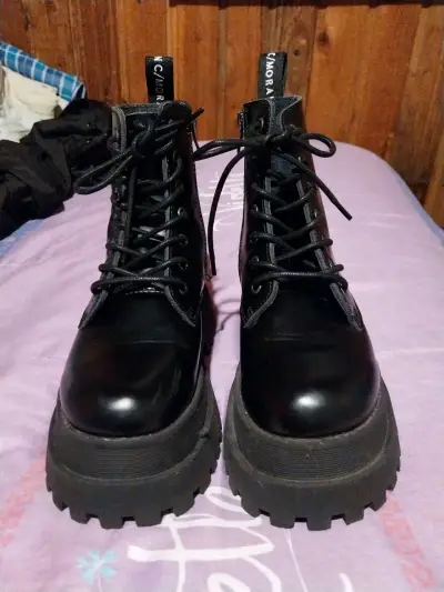 Botas negras cmoran (Talla 35) - miniatura 1