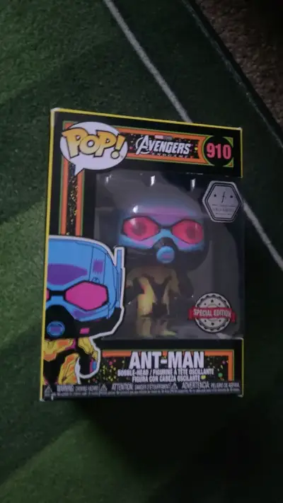Figura Funko Pop Ant-Man Edición Especial - miniatura 1