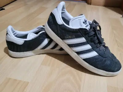 Zapatillas Adidas negras - miniatura 3