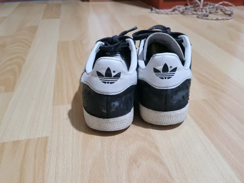 Zapatillas Adidas negras - 4
