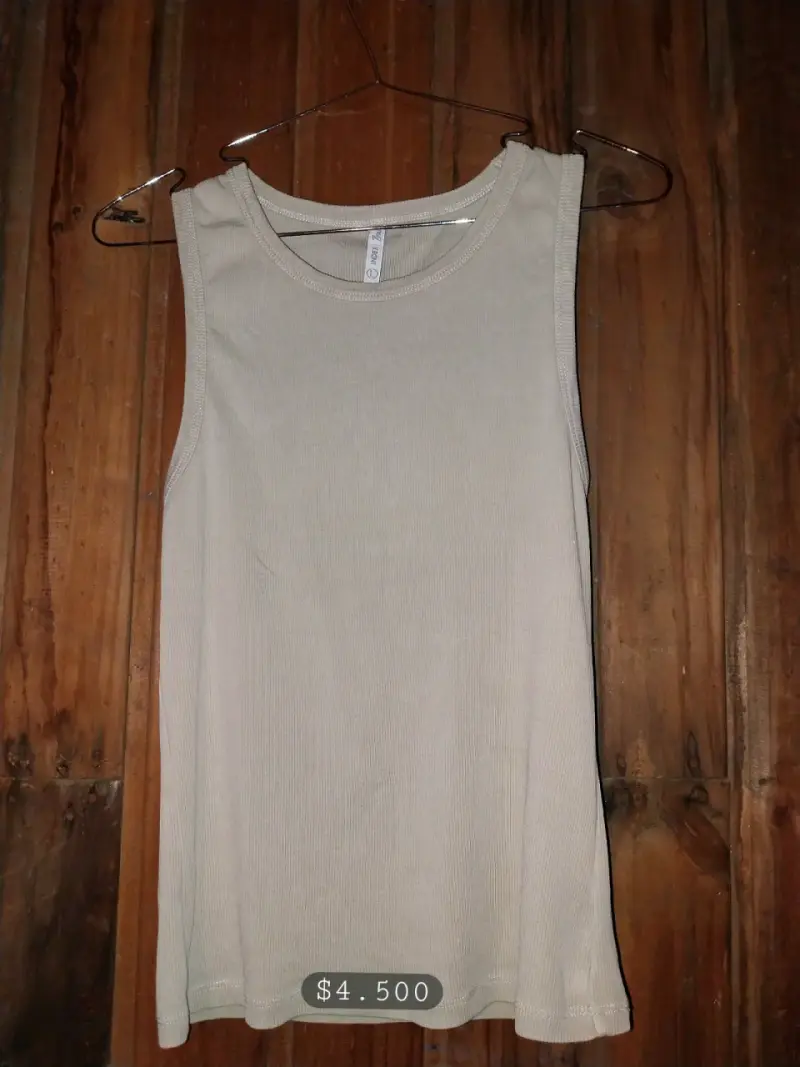 Polera sin mangas beige L - 1