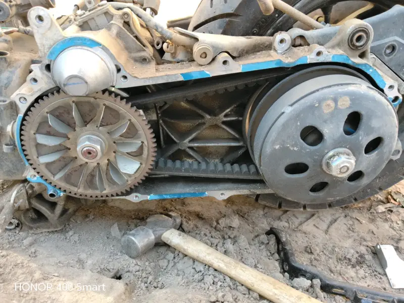 Motor de motocicleta usado en buen estado - 2