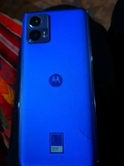 Smartphone con pantalla en buen estado - miniatura 2