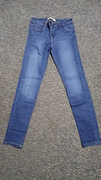 Jeans azul zara para mujer - miniatura 1