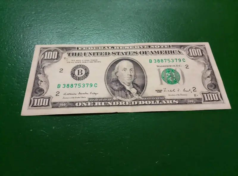 Billete de 100 dólares estadounidense - 1