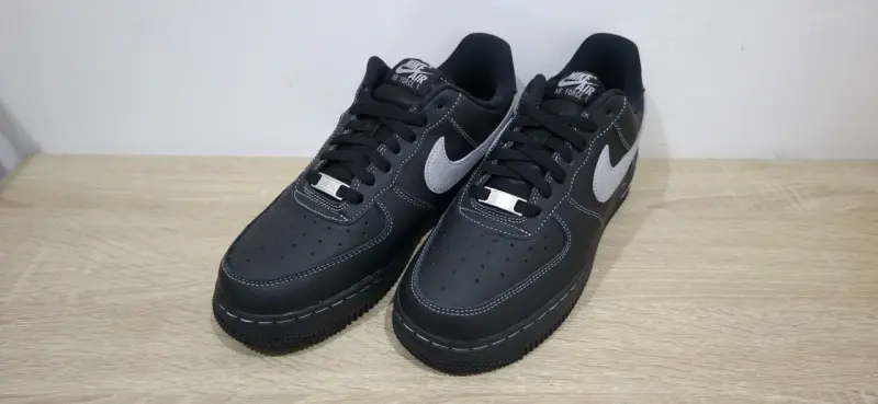 NIKE AIR FORCE 1 07' LV8 - 2