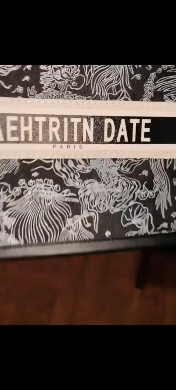 Bolso de mano Daehtritn Date negro floral - 3