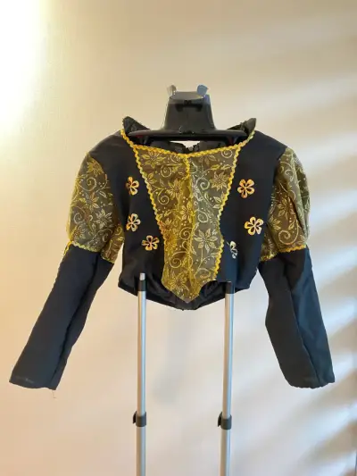 Traje típico Caporal, Folclor Chile - miniatura 1