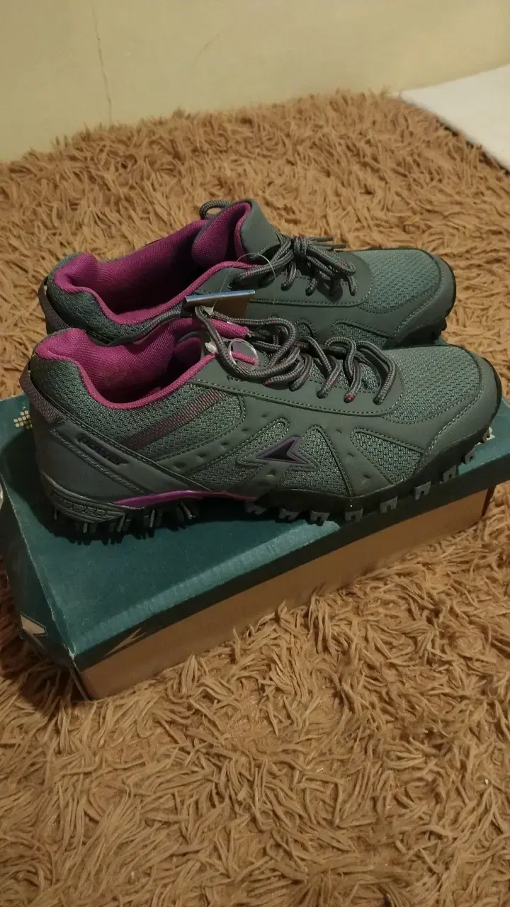 Zapatillas outdoor Power gris y morado - 2