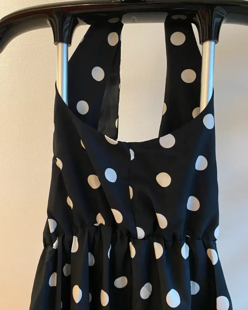 Vestido negro con lunares blancos - 2