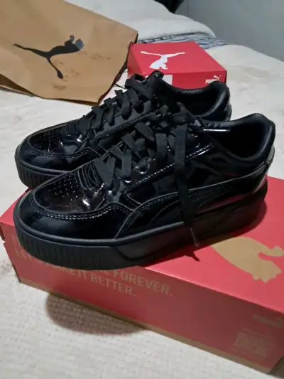 Zapatillas Puma negras de charol - miniatura 1