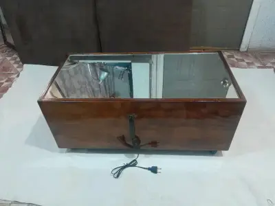 Mesa de centro con espejo - miniatura 2