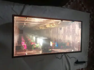 Mesa de centro con espejo - miniatura 5