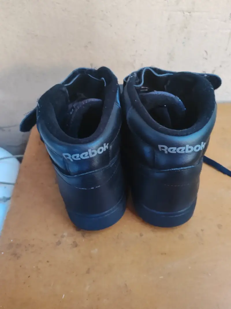Zapatillas Reebok negras de cuero - 3