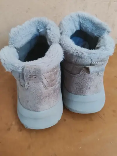 Botines de invierno cafe claro con forro de felpa - miniatura 4