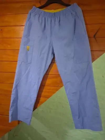 Pantalones azules de tela ligera - miniatura 2
