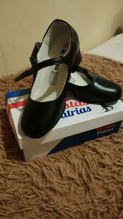 Zapatos negros para niña talla 35 - miniatura 1
