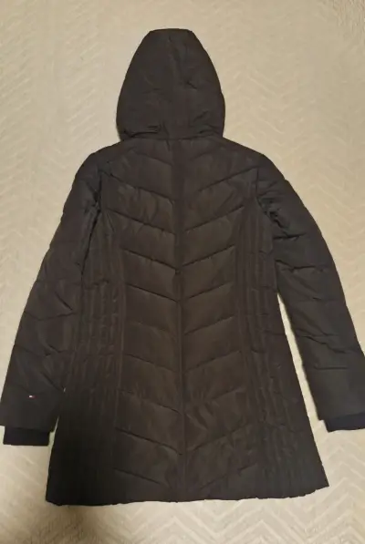 Parka negra con capucha Tommy Hilfiger - miniatura 2