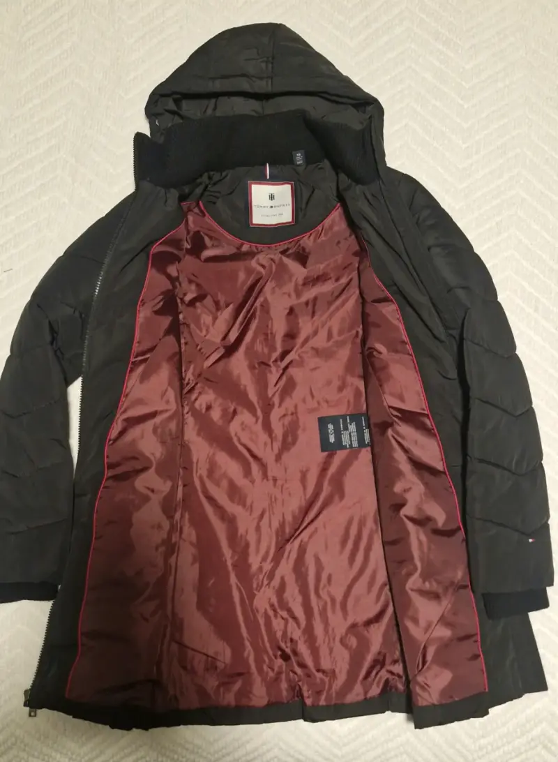 Parka negra con capucha Tommy Hilfiger - 3