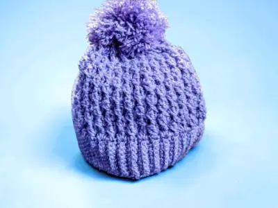Lindos gorros de lana tejidos a crochet - miniatura 1
