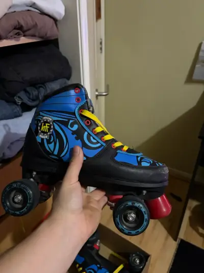 Patines de cuatro ruedas - miniatura 4