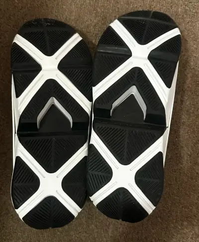 Zapatillas deportivas blancas Nike innovadoras - miniatura 6