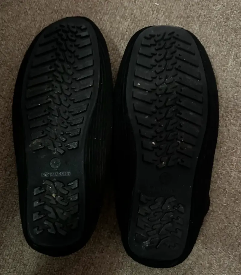 Pantuflas negras marca true religión - 2