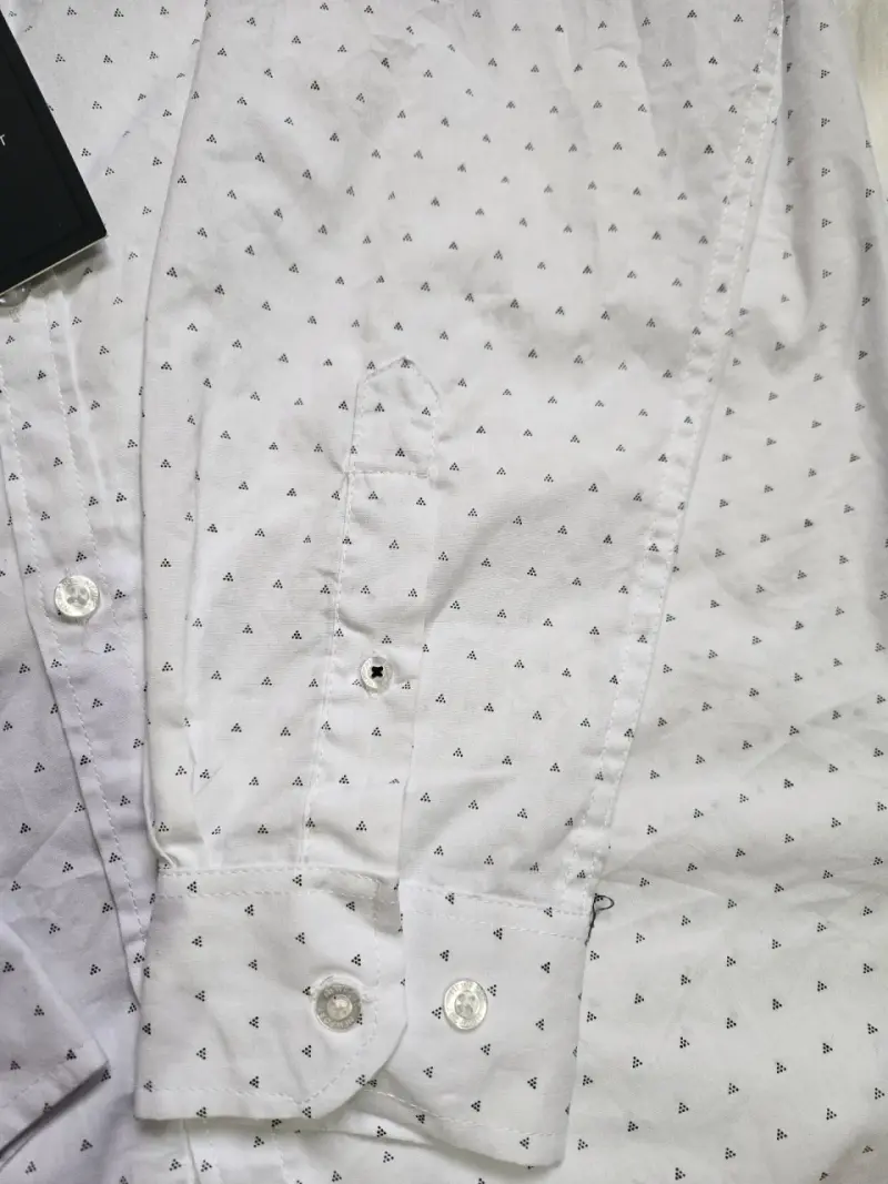 Camisa blanca Newport con diseño de triángulos - 3