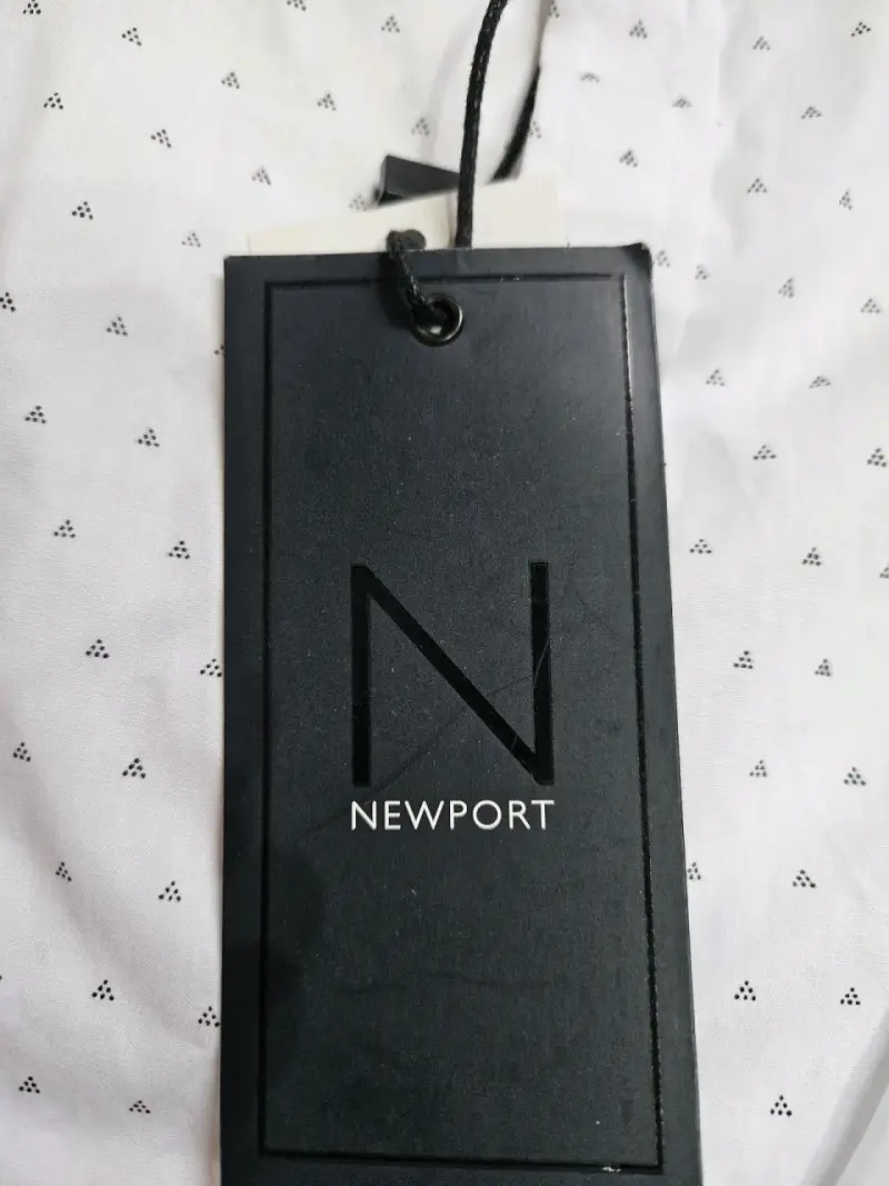 Camisa blanca Newport con diseño de triángulos - 6